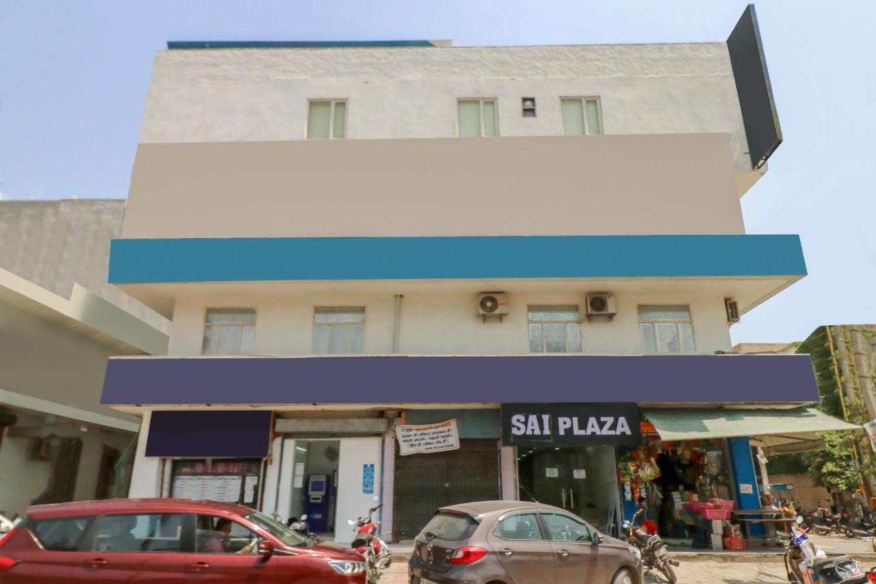 Capital O 80318 Hotel Sai Plaza Nueva Delhi Exterior foto